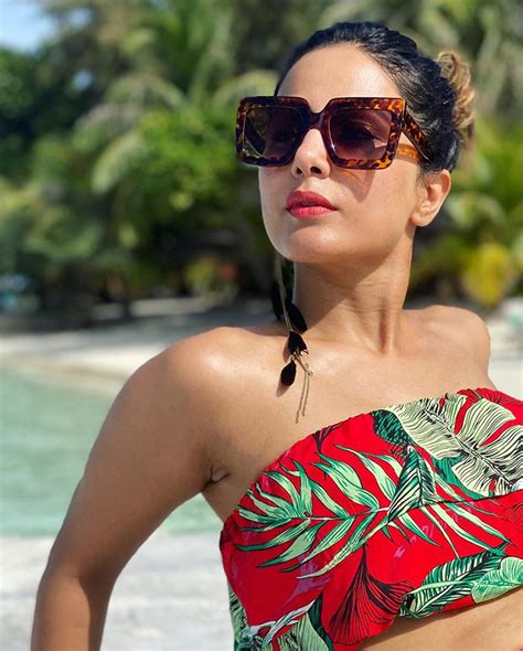 hina khan hot pics|Hina Khan soaks up the sun in printed bikini during Maldives .